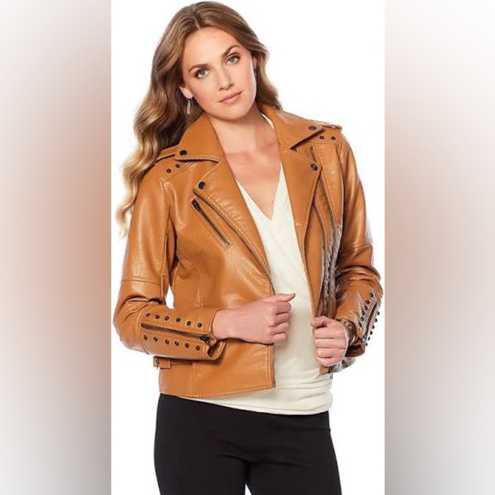 Colleen Lopez Effortlessly Edgy Studded Faux Leather Jacket in Cognac SZ M